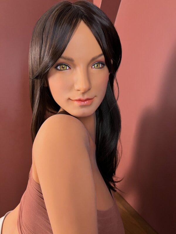 CLIMAX DOLL 143 cm Fusion - Mouna (Movable Jaw) - FRISKY BUSINESS SG