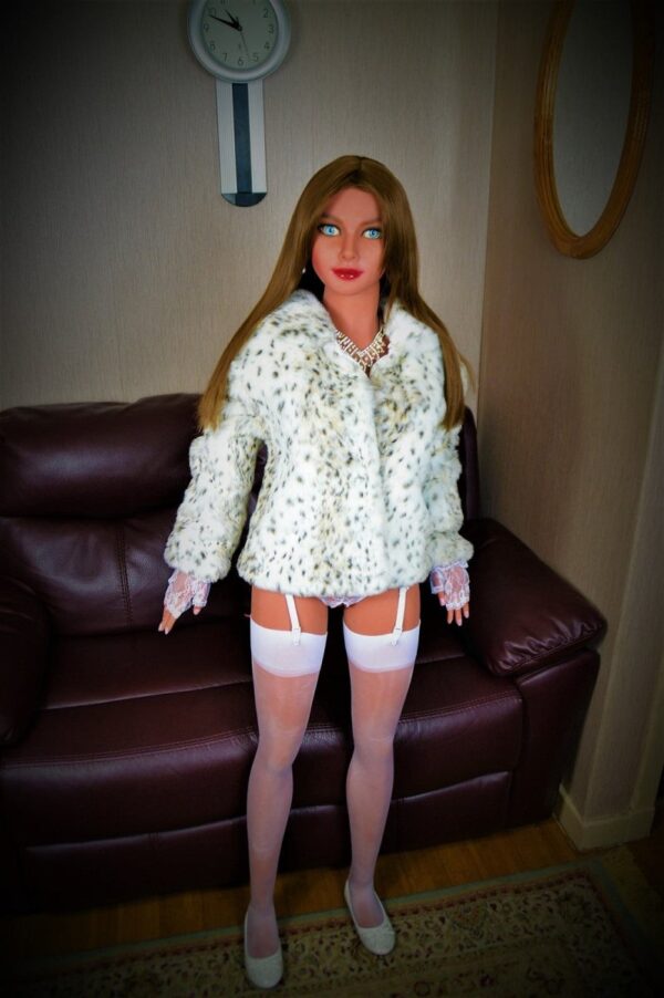 Irontech Doll 155 cm A TPE - Adelina - FRISKY BUSINESS SG