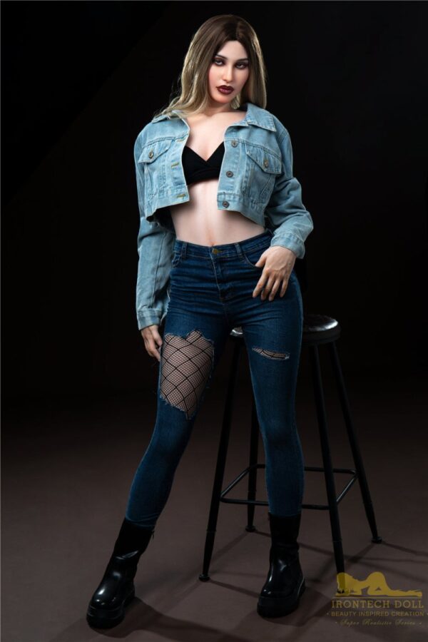 Irontech Doll 168 cm Silicone - Nola - FRISKY BUSINESS SG