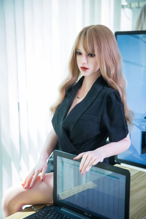 QITA Doll 164 cm Silicone - Joanna - FRISKY BUSINESS SG