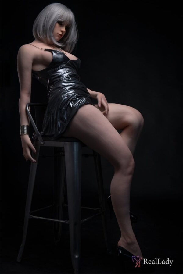 RealLady 170 cm Silicone - Flora - FRISKY BUSINESS SG
