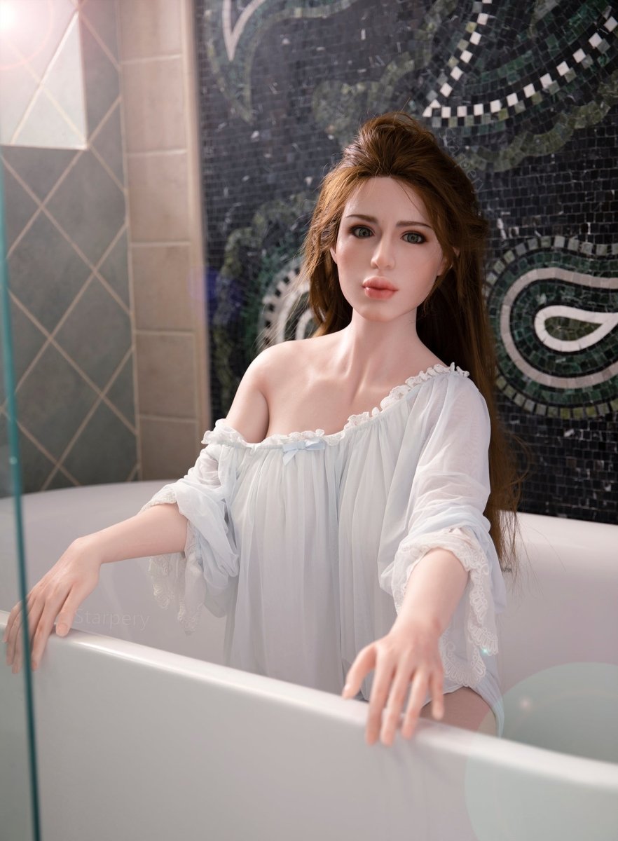 Starpery 171 cm D - Zoey - FRISKY BUSINESS SG
